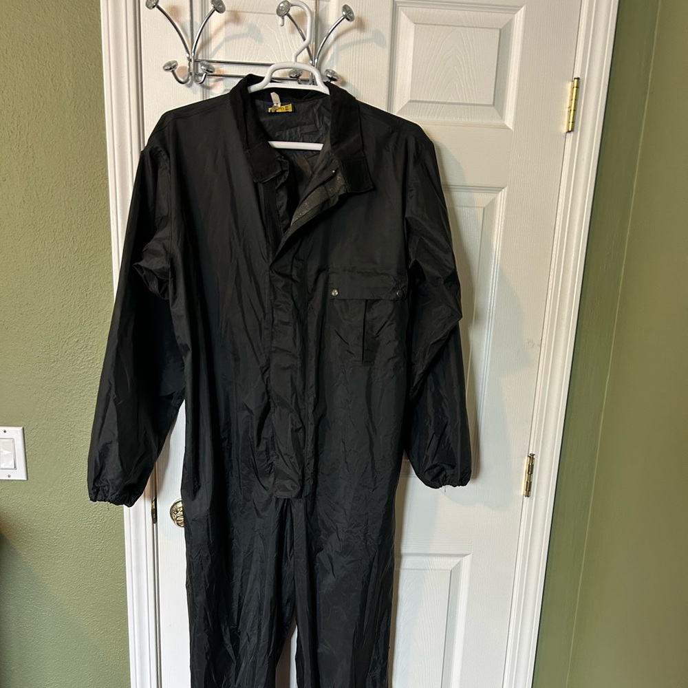 Atlantic MensXL waterproof rain jumpsuit for motorcycle riding. Black